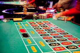 Multi-sport betting categories and casino tables on h5 44zk